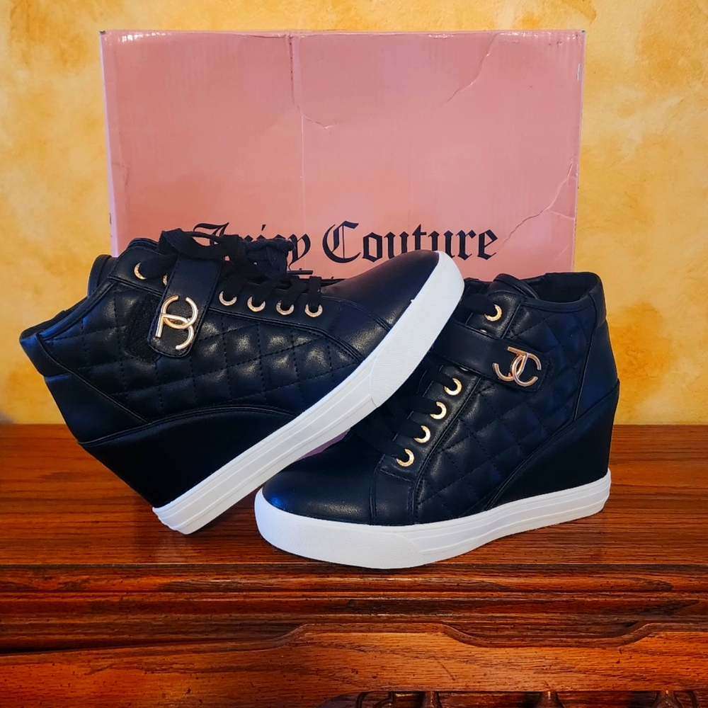 Juicy Couture Journey Wedge Sneaker (black)